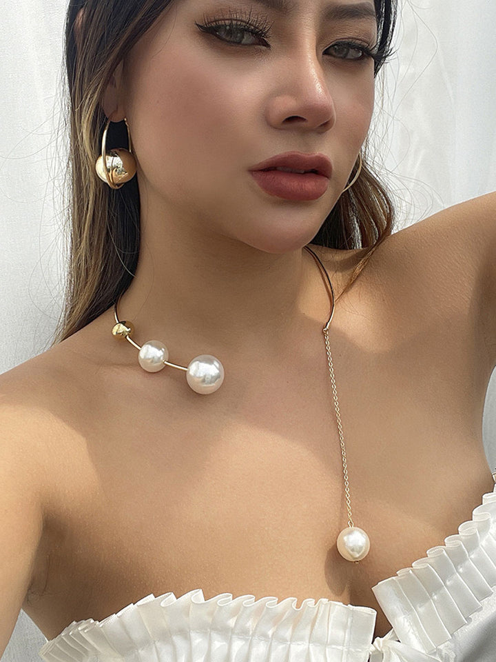 Elegant Lock Choker Necklace
