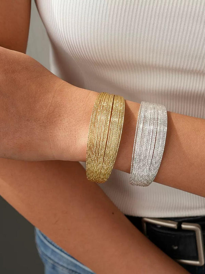 Line-style bracelet