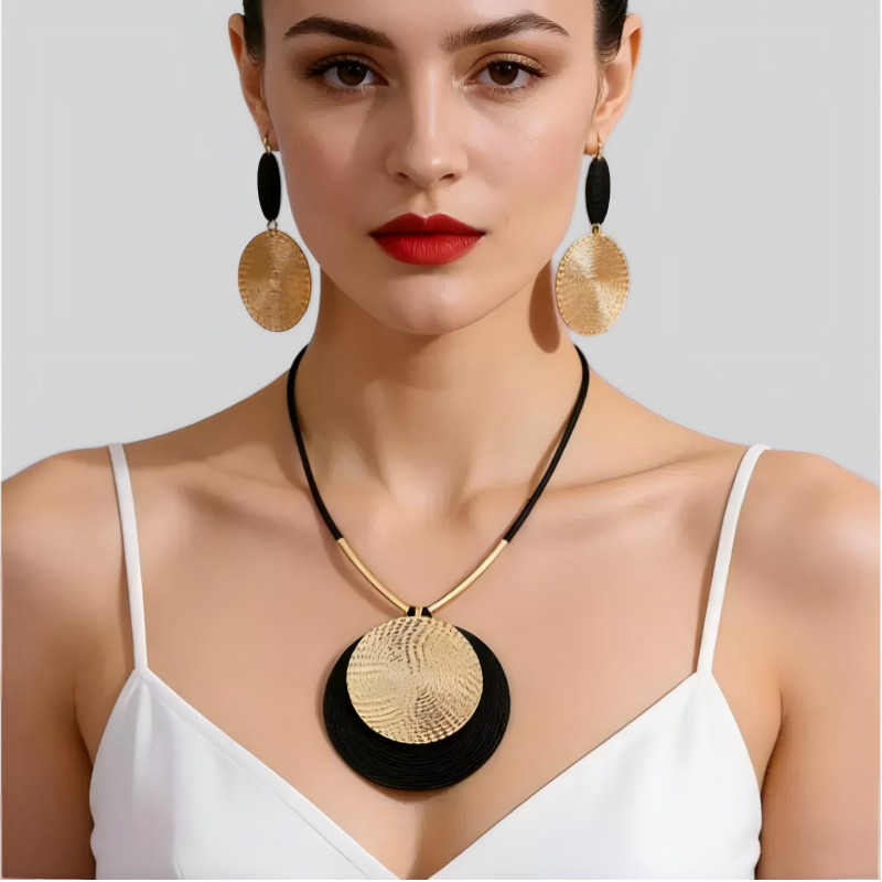 Circular Pendant Large Necklace