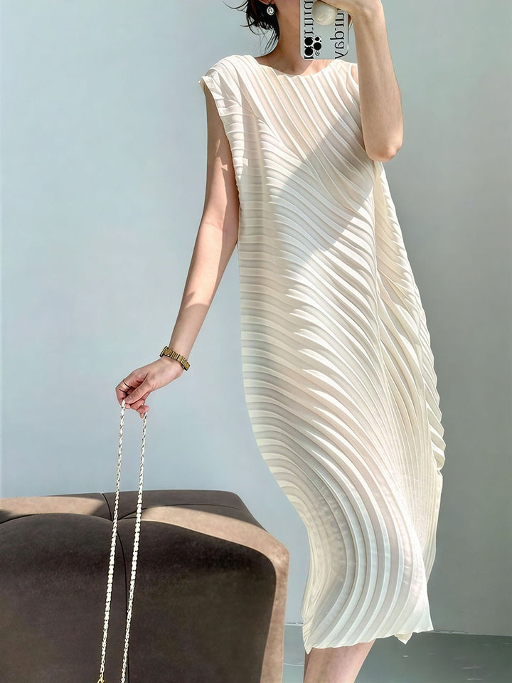 Circle Pleated Sleeveless Dress