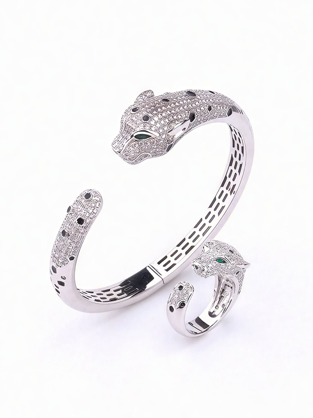 Crystal leopard head Ring