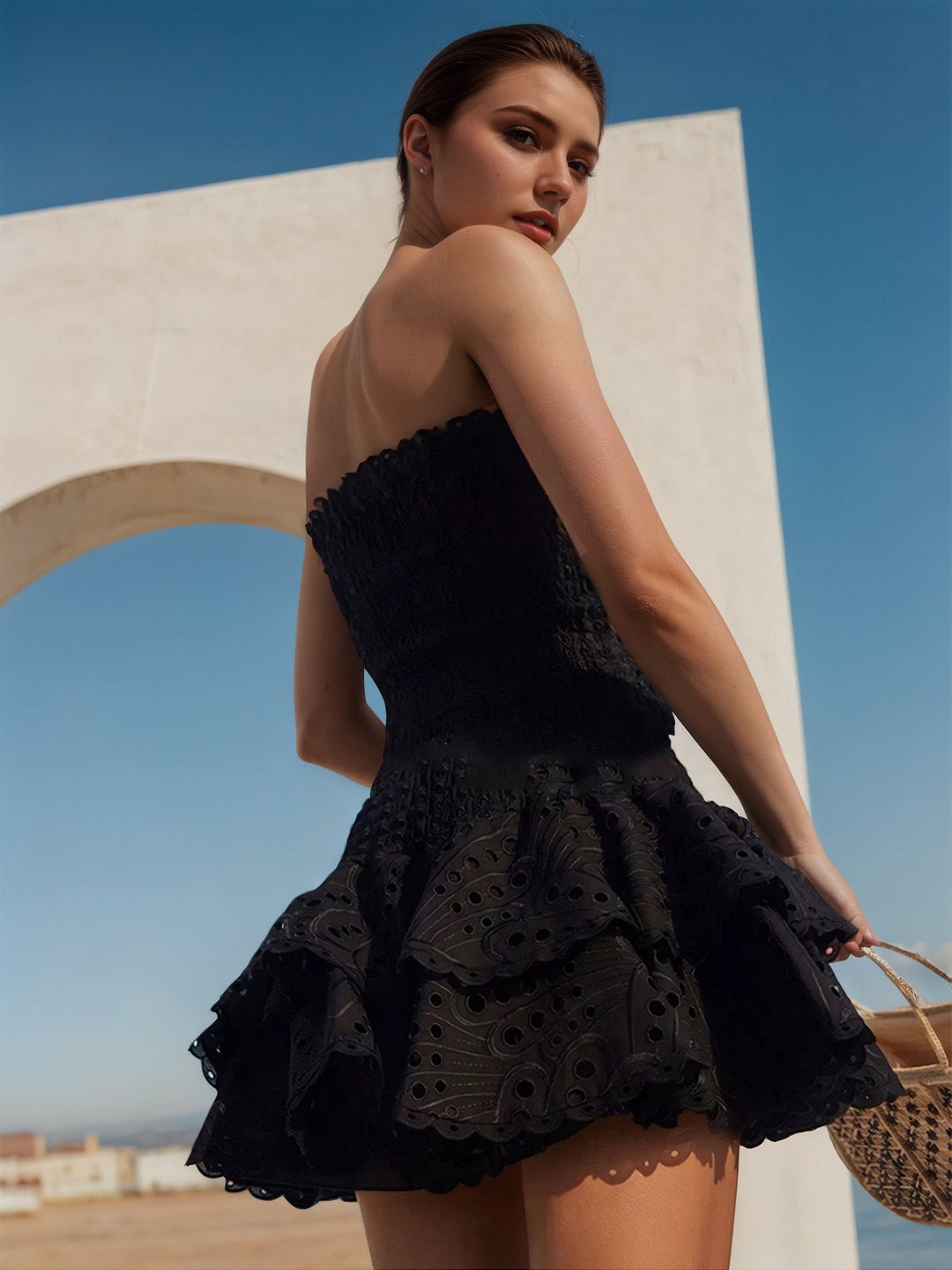 Elegant Embroidery Strapless Dress