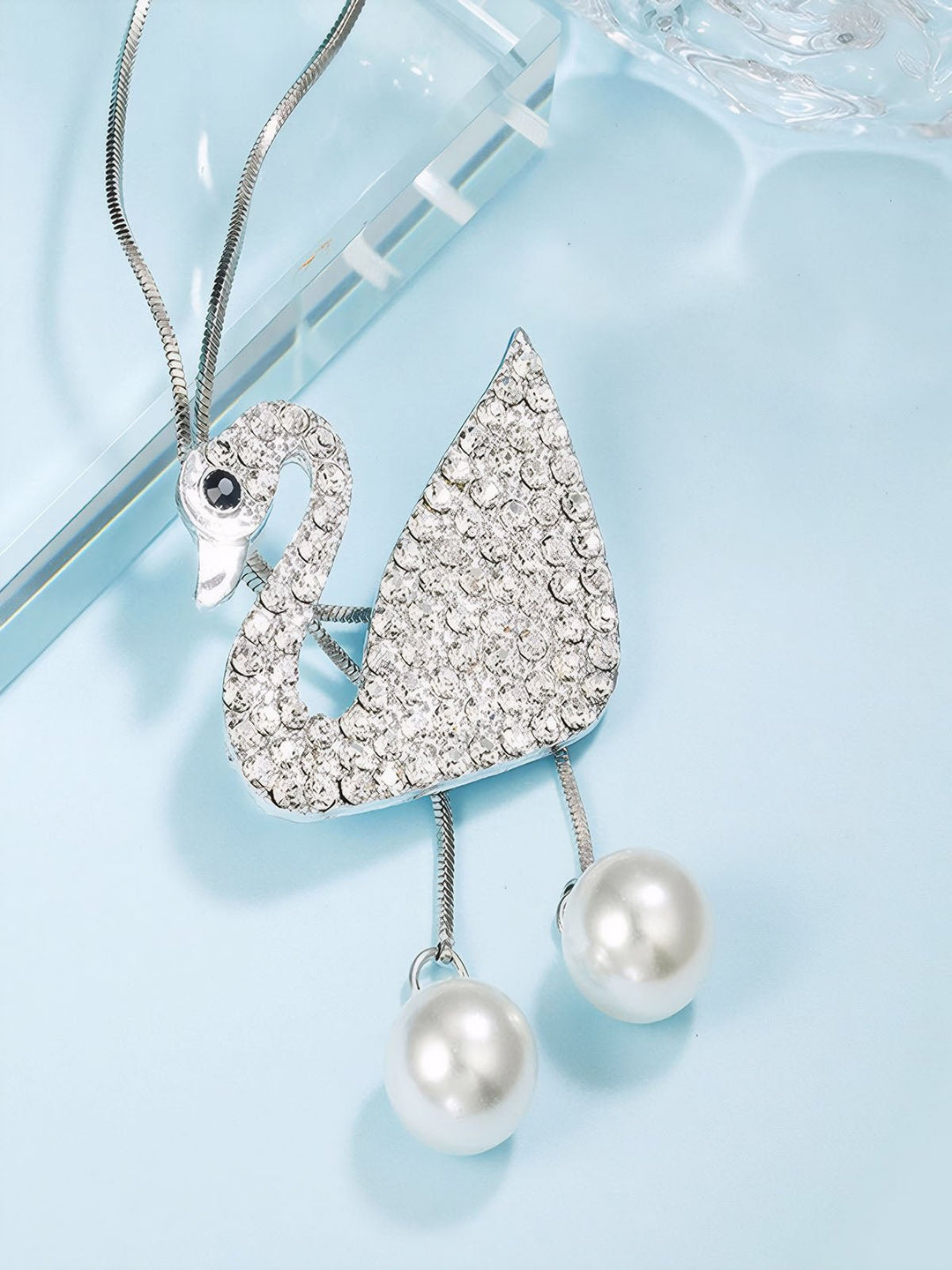 Pearl Pearl Swan Necklace
