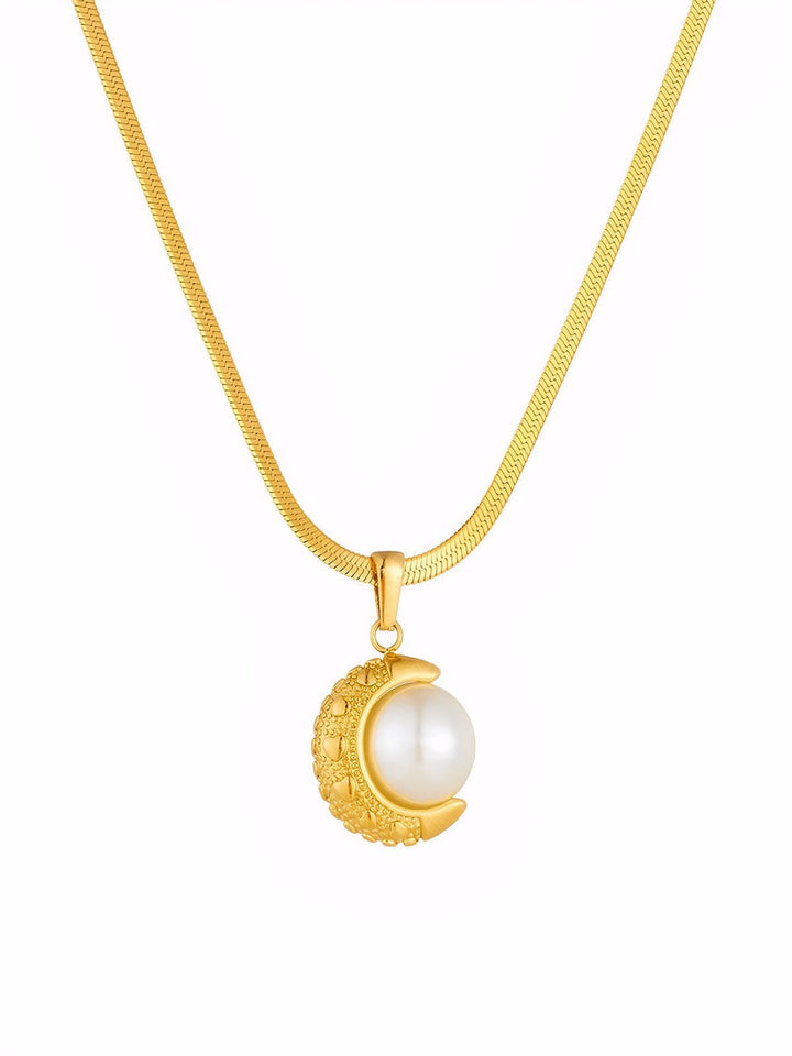 White Pearl Style Geometry Disc Necklace